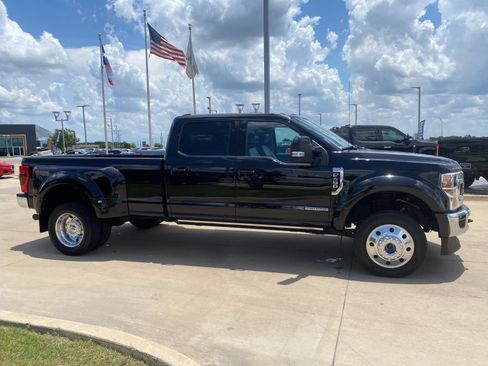 Used 2021 Ford F450 Lariat w/ Lariat Ultimate Package AWD/4WD image 7