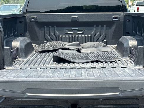 Used 2022 Chevrolet Silverado 1500 RST RWD image 18