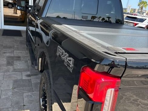 Used 2023 Ford F250 XLT w/ Black Appearance Package AWD/4WD image 8