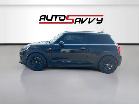 Used 2019 MINI Cooper 2-Door Hardtop FWD image 4