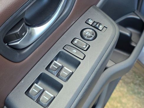 Used 2023 Honda Pilot Elite image 21