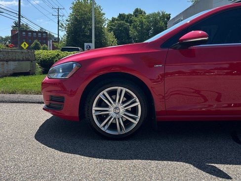 Used 2016 Volkswagen Golf Limited Edition FWD image 8