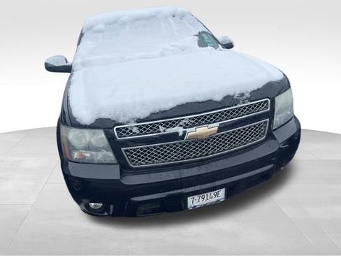 Used 2011 Chevrolet Tahoe LTZ image 4