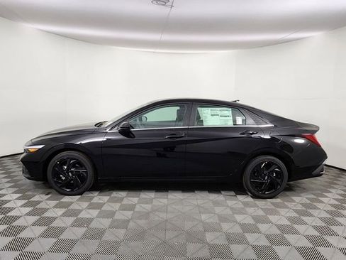 New 2026 Hyundai Elantra SEL Sport image 2