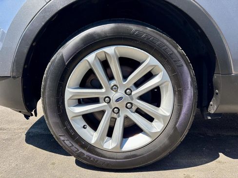 Used 2013 Ford Explorer XLT AWD/4WD image 24