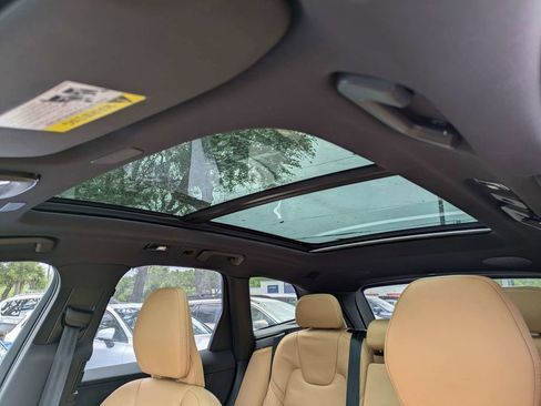 Certified 2023 Volvo XC60 B5 Ultimate AWD/4WD image 24