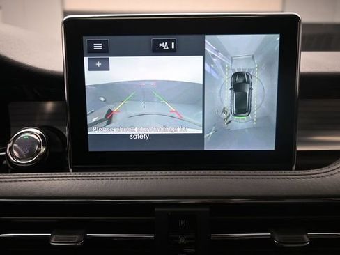Used 2021 Lincoln Corsair Reserve w/ Equipment Group 201A FWD image 12