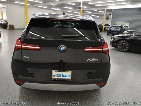 Used 2025 BMW X3 xDrive30i w/ Premium Package image 10