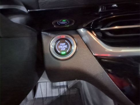 Used 2024 Buick Envista Sport Touring w/ Convenience I Package image 16