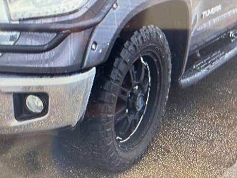 Used 2016 Toyota Tundra SR5 w/ SR5 Upgrade Package image 15