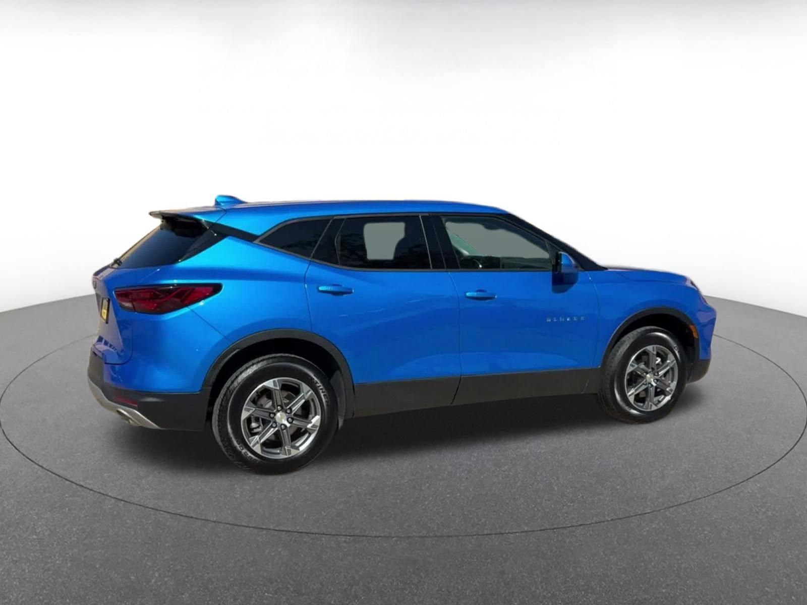 Used 2026 Chevrolet Blazer LT FWD image 14