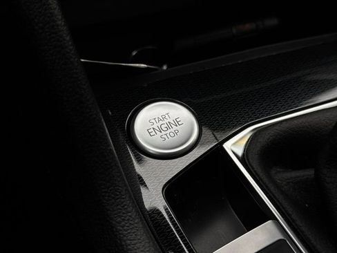 New 2026 Volkswagen Taos SEL AWD/4WD image 17