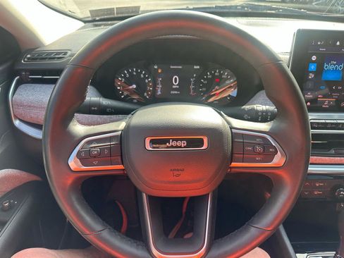 Used 2022 Jeep Compass Latitude AWD/4WD image 17
