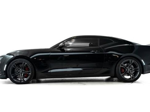 Used 2020 Chevrolet Camaro SS image 9