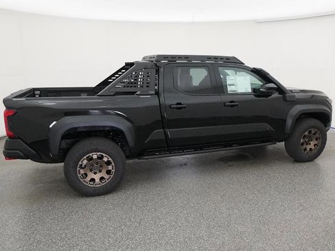 New 2025 Toyota Tacoma Trailhunter image 24