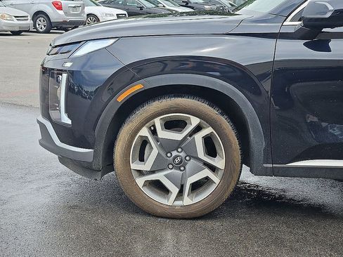 Certified 2025 Hyundai Palisade Limited FWD image 6