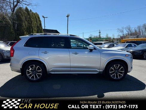 Used 2018 Volvo XC90 T6 Momentum w/ Convenience Package image 7