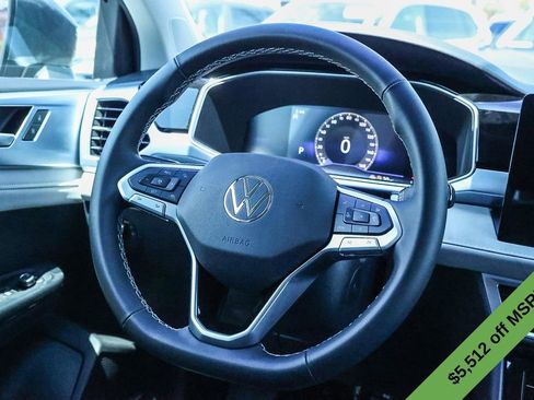 New 2025 Volkswagen Taos SE image 31