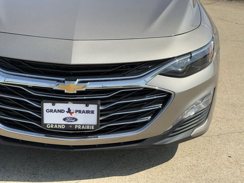 Used 2024 Chevrolet Malibu LT FWD image 10