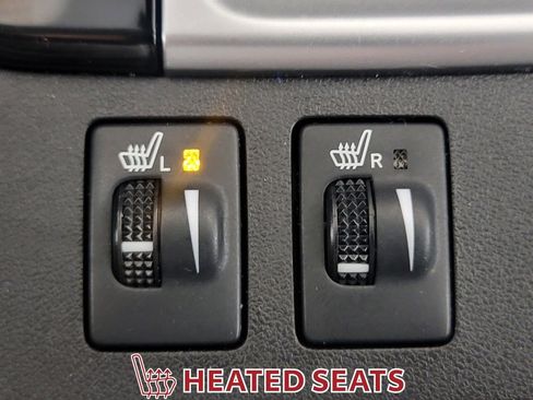 Used 2018 Toyota Highlander XLE image 23