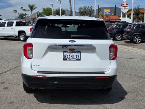 Used 2021 Ford Explorer XLT image 7