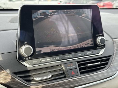 Used 2022 Nissan Altima 2.5 SL image 11