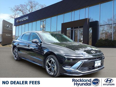Certified 2025 Hyundai Sonata SEL FWD image 1