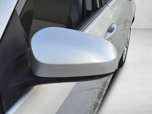 Used 2018 Toyota Corolla LE FWD image 9