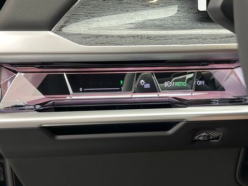 Used 2026 BMW i7 eDrive50 w/ M Sport Package image 20