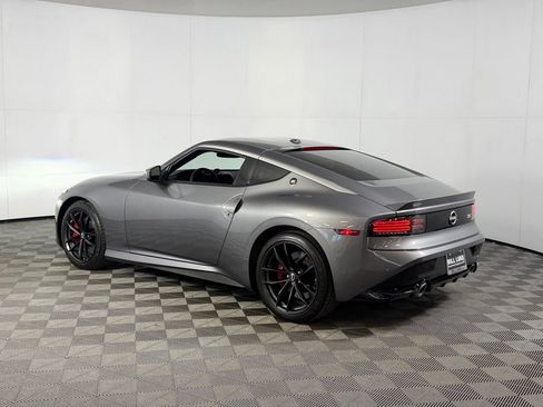 Used 2025 Nissan Z Performance w/ Floor Mat Package RWD image 8