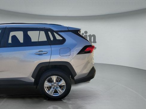 Used 2024 Toyota RAV4 XLE FWD image 30