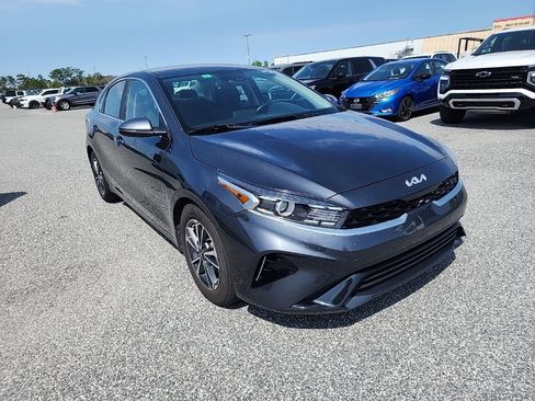 Used 2023 Kia Forte GT-Line image 3