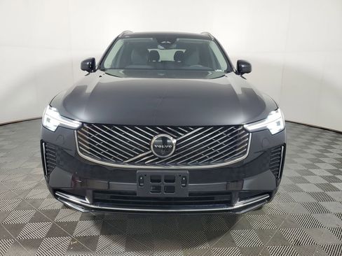 Used 2025 Volvo XC90 B6 Plus image 2