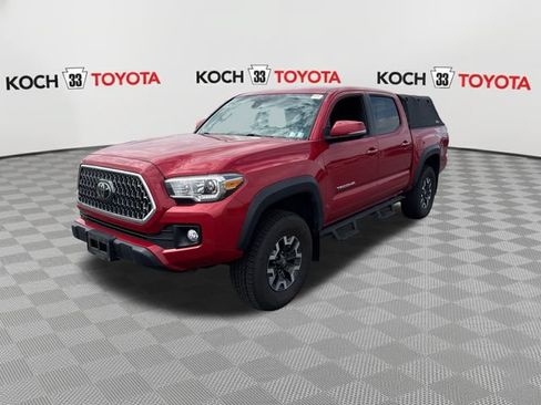 Used 2019 Toyota Tacoma TRD Off-Road AWD/4WD image 3