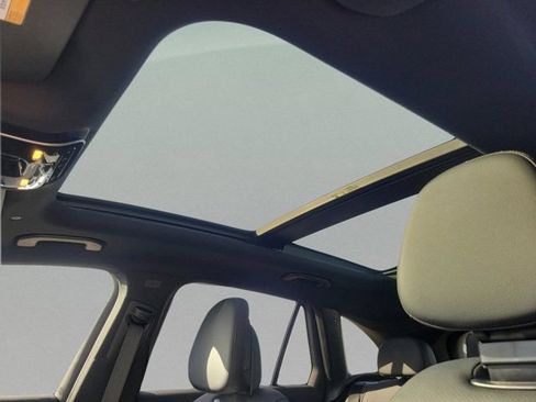 Certified 2026 Mercedes-Benz GLC 300 image 31