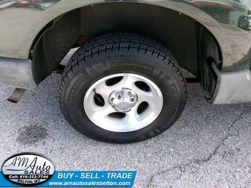 Used 2004 Ford Explorer Sport Trac XLS AWD/4WD image 20
