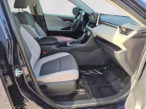 Used 2025 Toyota RAV4 XLE w/ Convenience Package FWD image 19