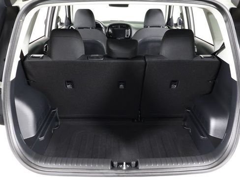 Used 2024 Kia Soul LX w/ Option Group 015 FWD image 18