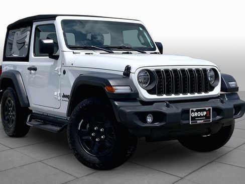 Used 2024 Jeep Wrangler Sport AWD/4WD image 3