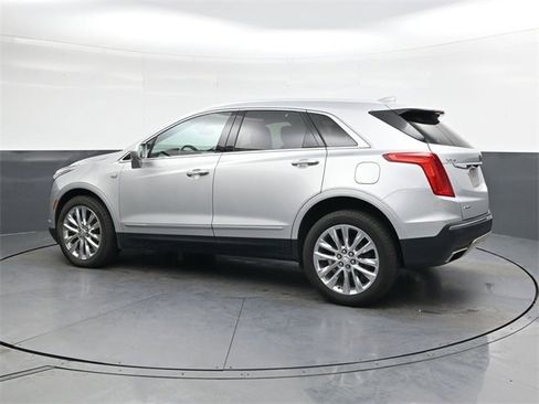 Used 2017 Cadillac XT5 Platinum image 6