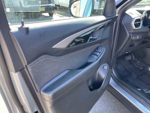 Used 2025 Chevrolet TrailBlazer ACTIV w/ Convenience Package image 22