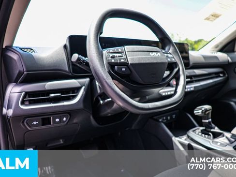 Used 2025 Kia K4 FWD image 25