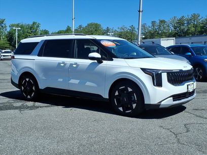 New 2026 Kia Carnival EX