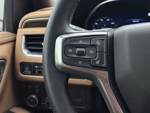 Used 2023 Chevrolet Tahoe Premier AWD/4WD image 27