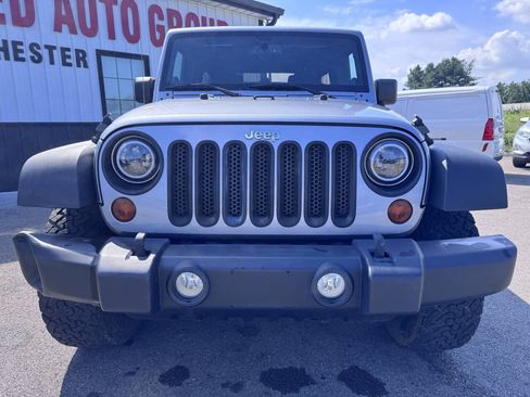 Used 2013 Jeep Wrangler Unlimited Sport AWD/4WD image 3