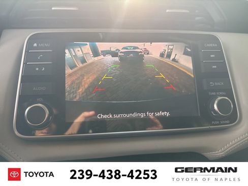 Used 2020 Nissan Versa SV image 14