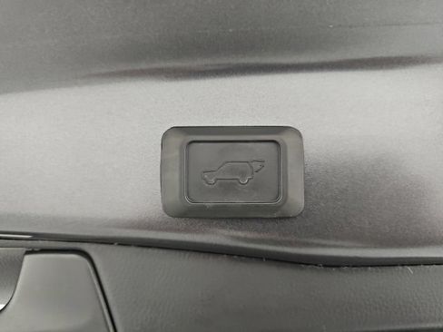 Used 2022 Toyota RAV4 XSE w/ XSE Grade Weather Package AWD/4WD image 33