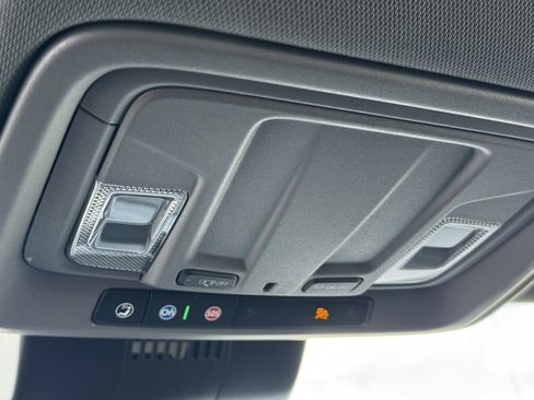 Used 2023 Chevrolet Silverado 1500 Custom image 29