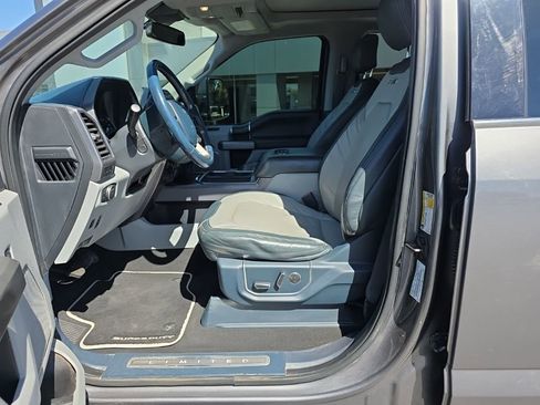 Used 2022 Ford F250 Limited w/ FX4 Off-Road Package image 12