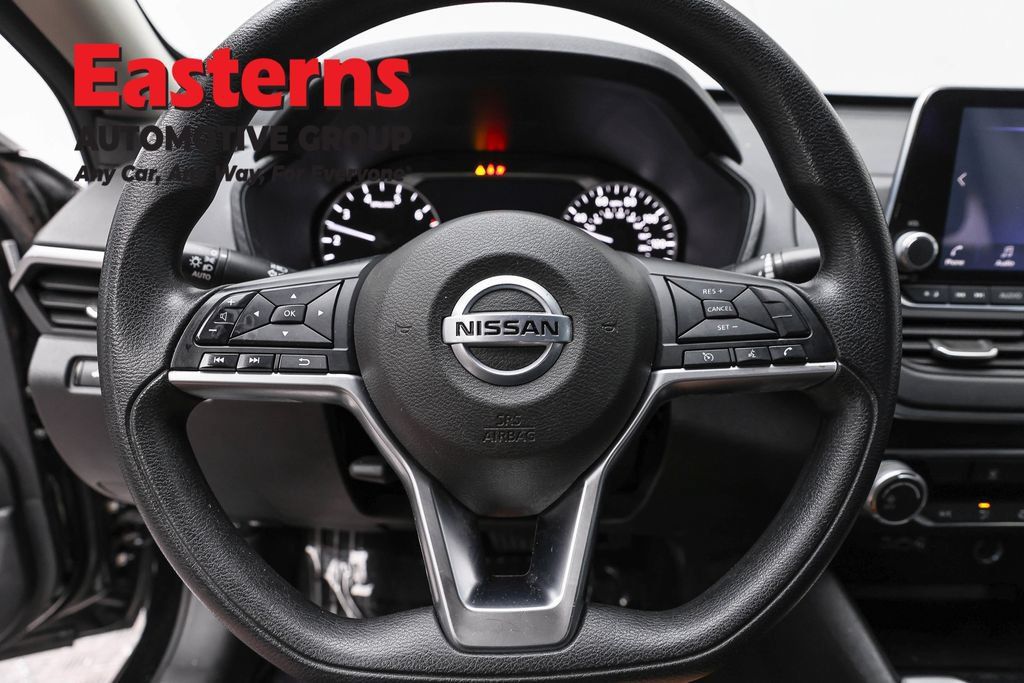 Used 2020 Nissan Altima 2.5 S AWD/4WD image 10